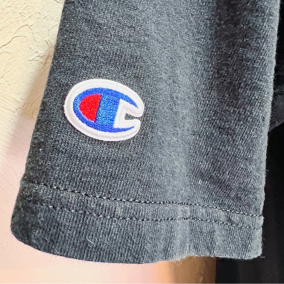 Champion Heritage Black T Shirt Thorns and Roses y2k Men's M - Picture 8 of 8